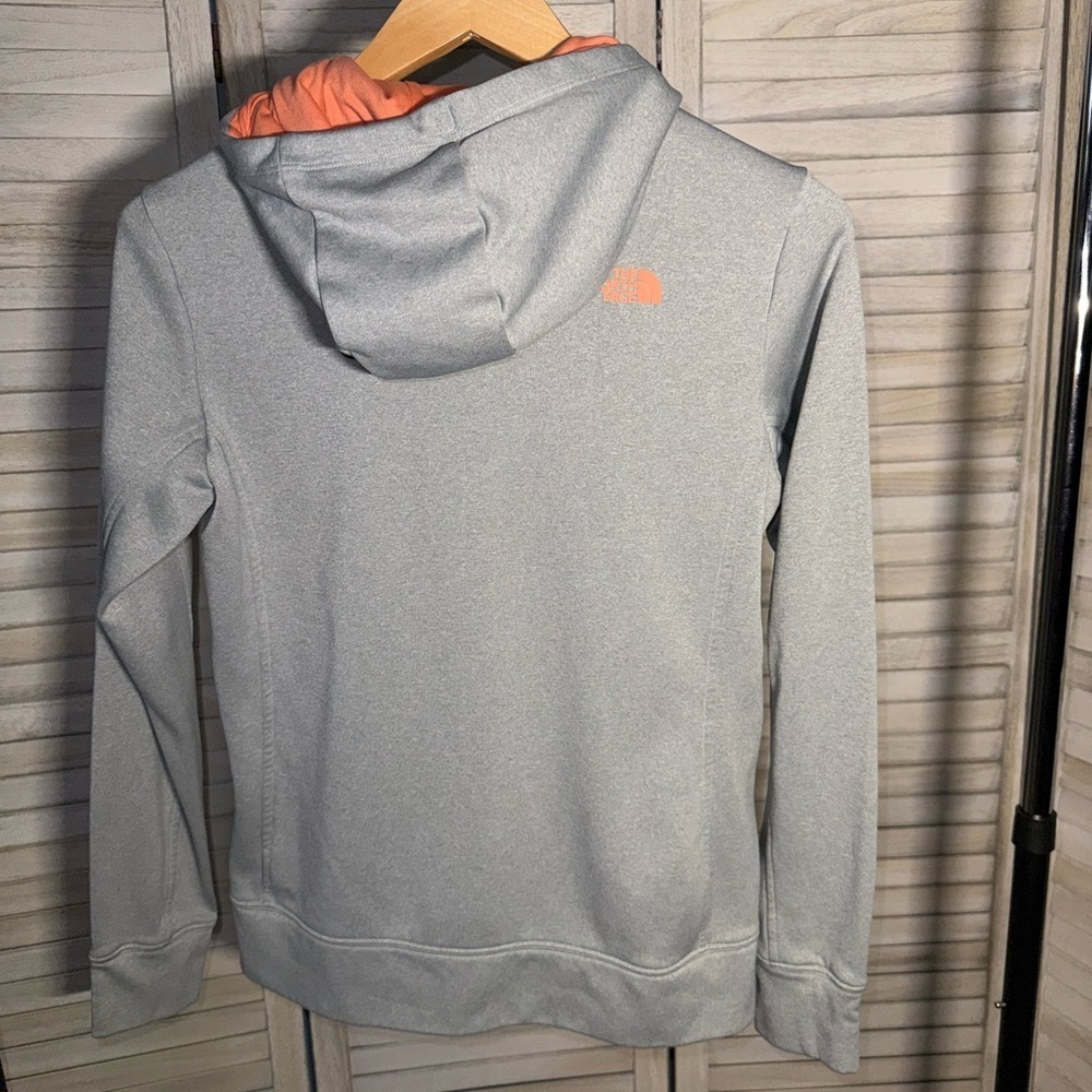 ✨Like New✨ The North Face Women's Gray Hoodie with Orange Accents - Picture 3 of 4